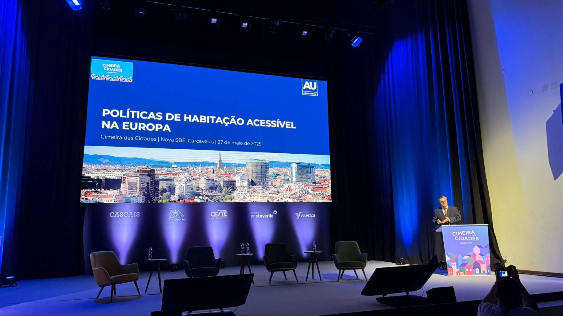 Álvaro Santos, CEO da AGENDA URBANA, participou na Cimeira das Cidades promovida pelo Observador A Cimeira das Cidades realizou-se no passado dia 27 de maio, na Nova SBE de Carcavelos, e reuniu especialistas, autarcas, académicos e decisores públicos e privados, para discutir os principais desafios que se colocam às cidades no presente e no futuro.