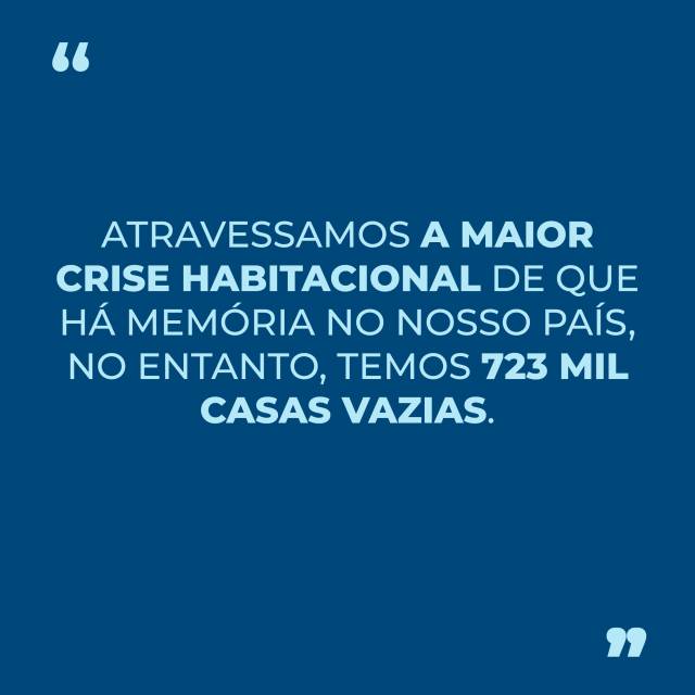 UM PAÍS DE CASAS VAZIAS